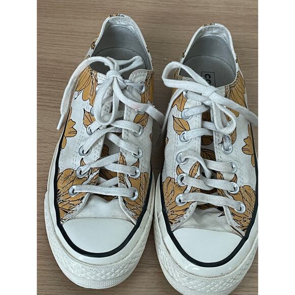 Converse Chuck Taylor 70 Low 'Vintage Floral' Sneakers - Picture 7 of 9